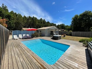 Indoor pool, outdoor pool