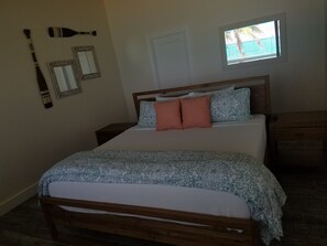 3 bedrooms, in-room safe, iron/ironing board, travel crib - Oceanfront Paradise in Exuma: Pool, Kayaks & Stunning Views Await You! (Ramsey)