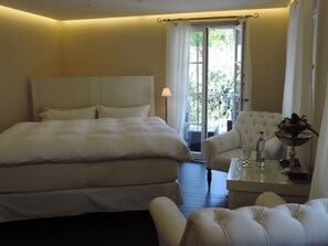 In-room safe, individually decorated, free WiFi - Pension Am Bodensee (Kressbronn)