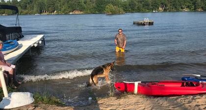 Big Bass Lake Beach House! 2 kajakit, Firepit, ja hiekkaranta! Ponttoni saatavana.
