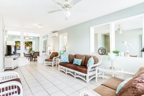 Ground Level Home With Deepwater Canal And 30' Of Dock Space