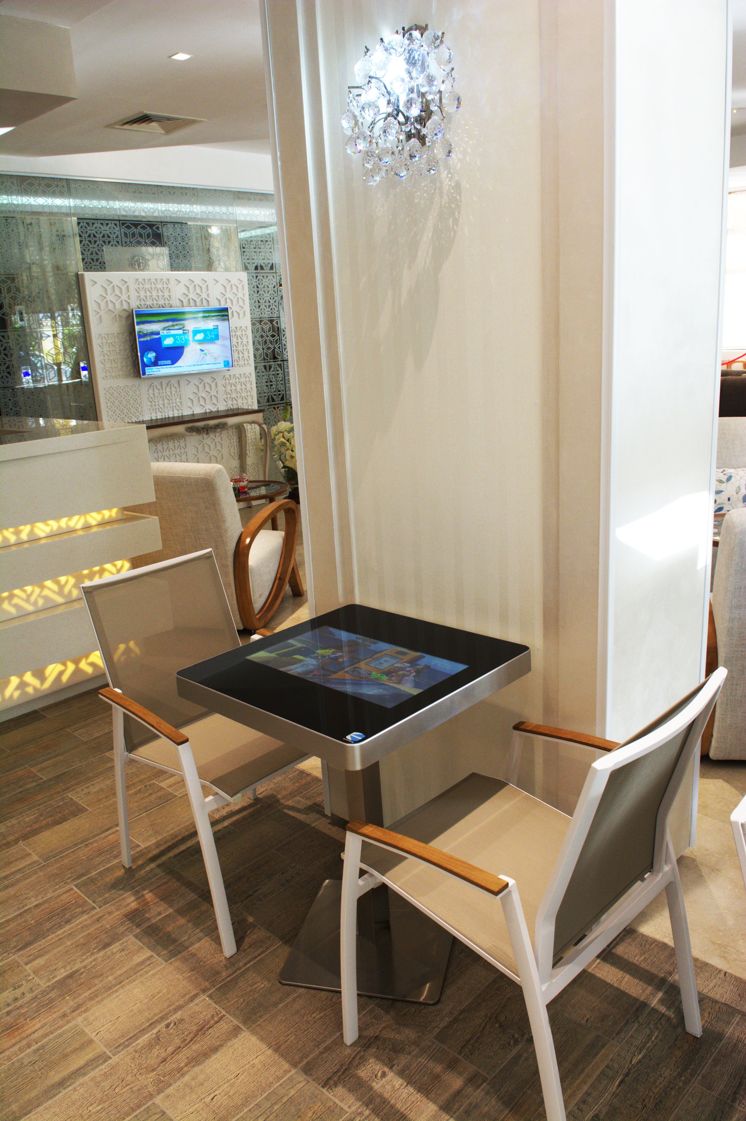 breakfast, lunch and dinner served