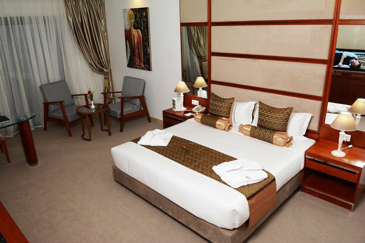 1 bedroom, minibar, in-room safe, desk
