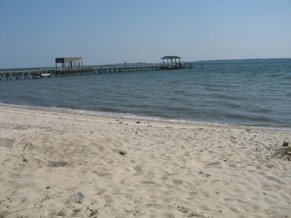 Accommodatie ligt op het strand, ligstoelen