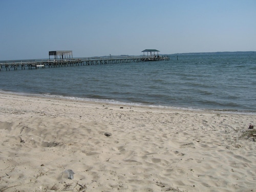 Get-A-Way River House