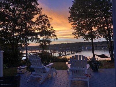 Lovely waterfront cottage on Pemaquid Harbor. Weekly stays Saturday to Saturday.