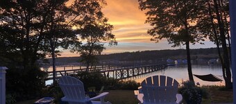 Lovely waterfront cottage on Pemaquid Harbor. Weekly stays Saturday to Saturday.