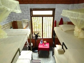 1 개의 침실, 무료 WiFi