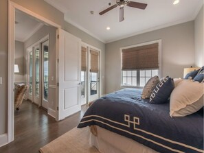 4 bedrooms, travel crib, WiFi, bed sheets