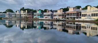 Beautiful Family Cottage in Beachwalk-Grill-AC-Free Wifi-Kids Haven.