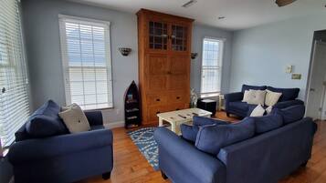 Smart TV, DVD player, books, music library