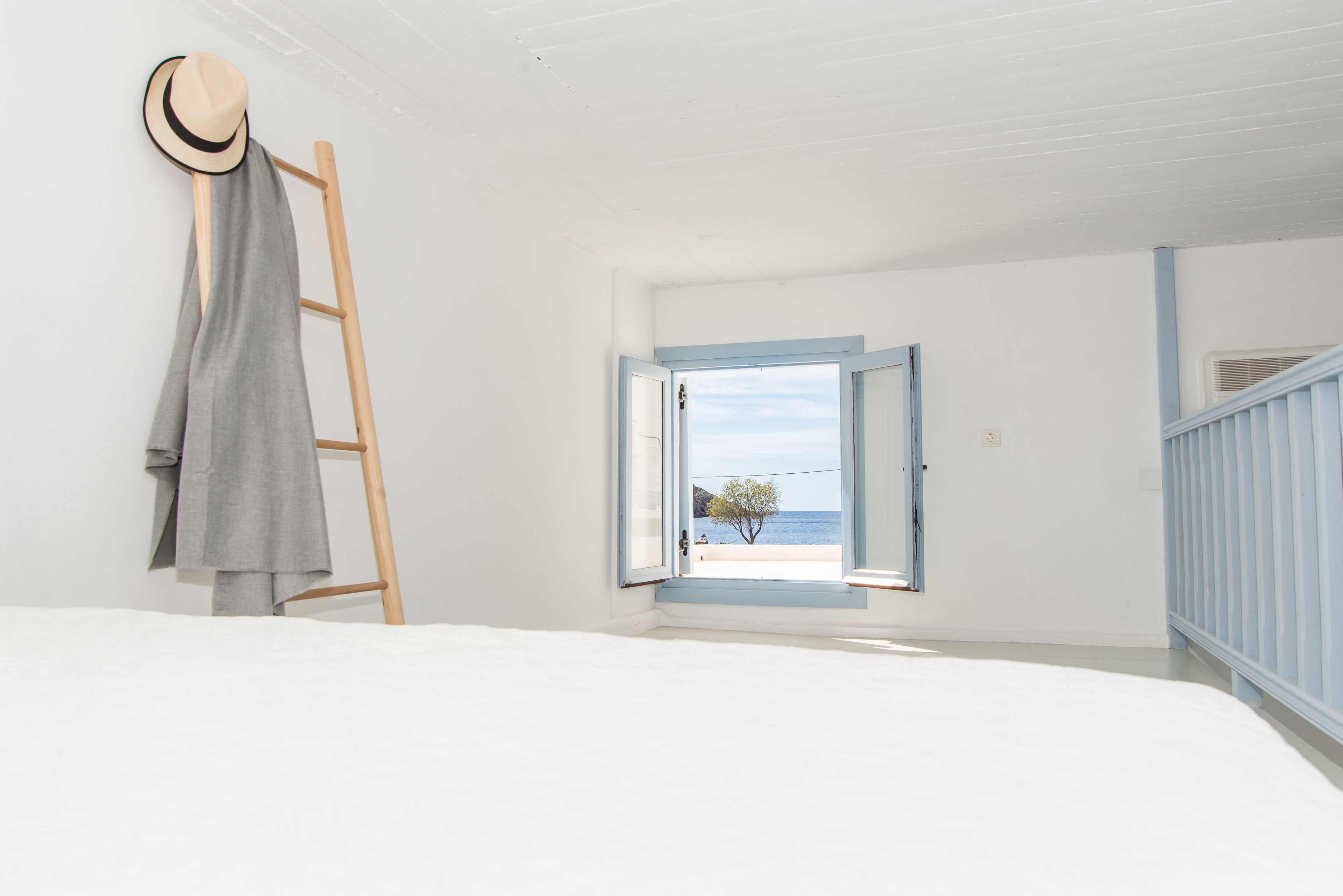 Grand Apartment, 3 Bedrooms, Sea View | Iron/ironing board, free WiFi, bed sheets