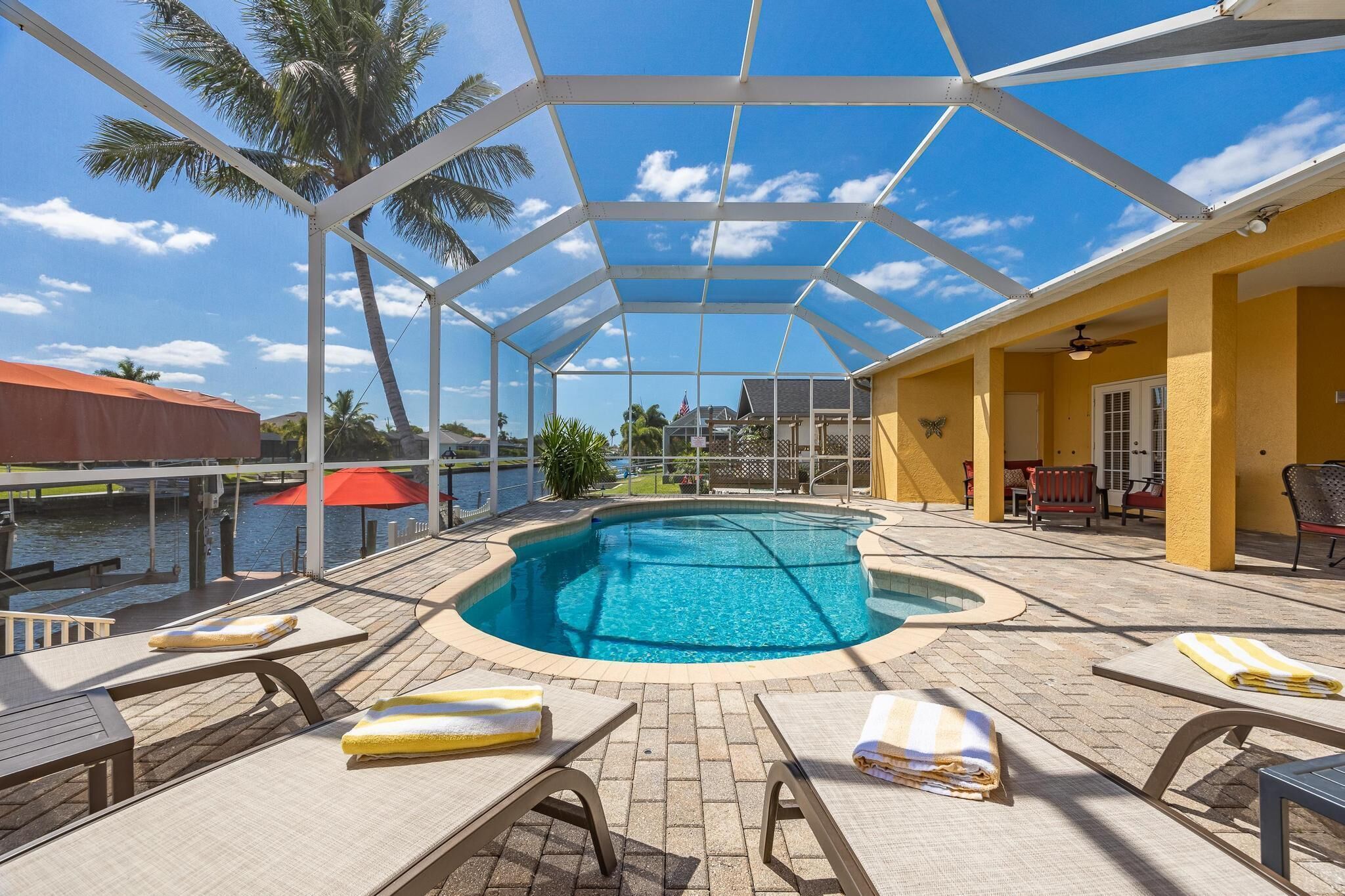 Gorgeous & Spacious -A corner of paradise, Dock, Pier & Pool - Villa Courtney - Roelens Vacations