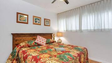 1 bedroom, iron/ironing board, internet