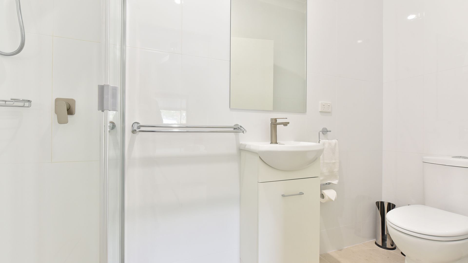 La Sila Homestead on Marrowbone - cutest cottage in the Hunter with killer views — image 20