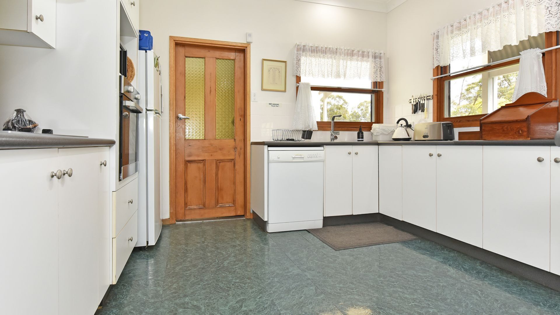 La Sila Homestead on Marrowbone - cutest cottage in the Hunter with killer views — image 13