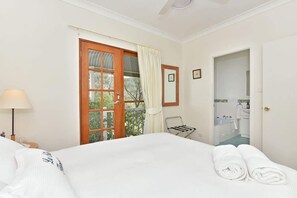 3 bedrooms, iron/ironing board, WiFi, bed sheets - La Sila Homestead on Marrowbone Great Views (Pokolbin)