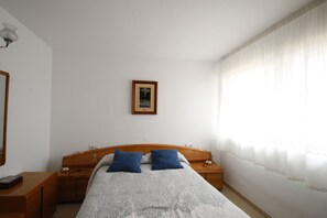 2 quartos, Wi-Fi de cortesia, roupa de cama