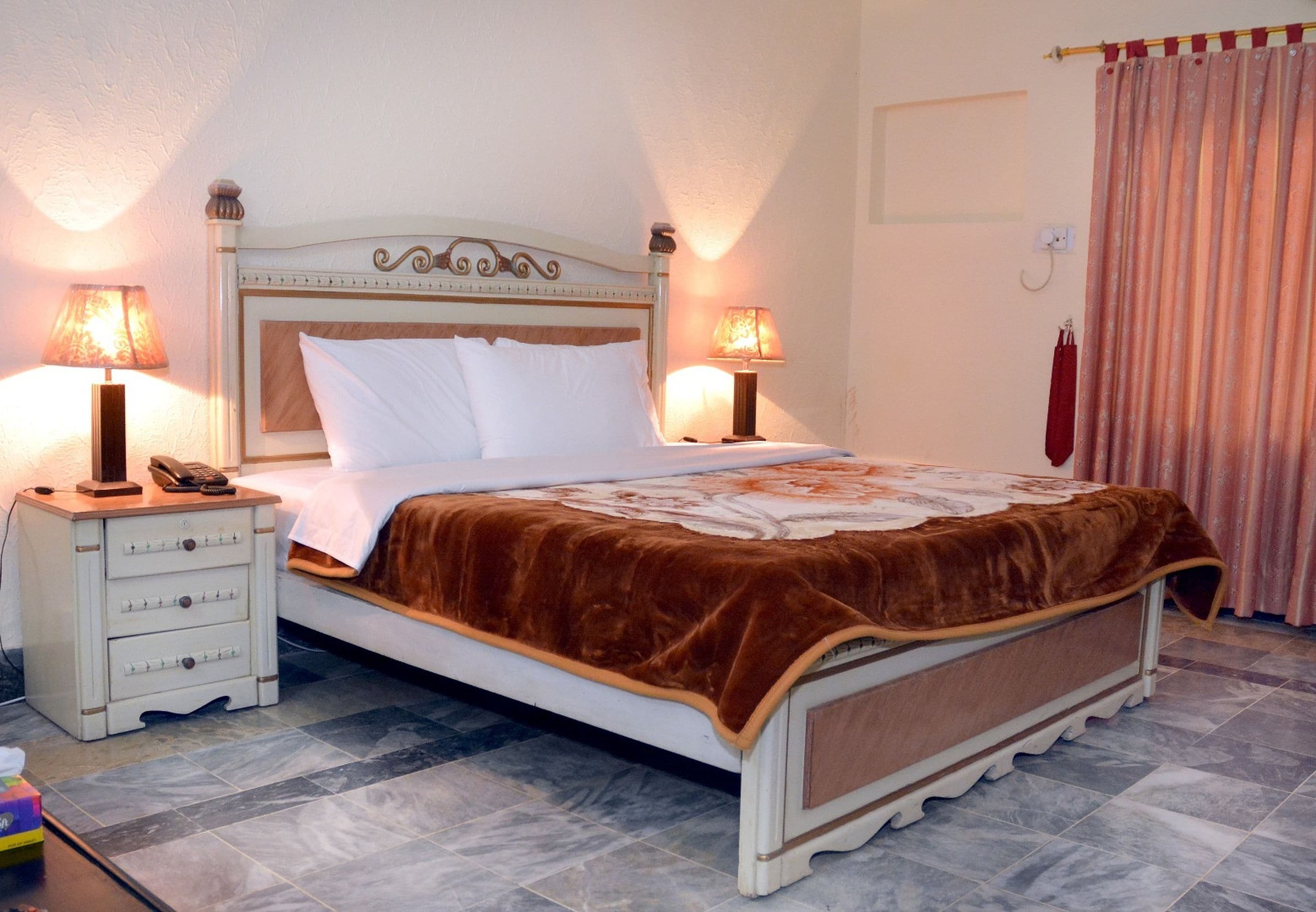 标准双人房 | 1 多间卧室、迷你吧、客房内保险箱、熨斗/熨衣板