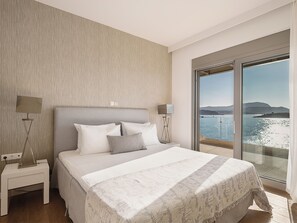 3 chambres, coffre-fort, fer et planche à repasser, lit de bébé portatif