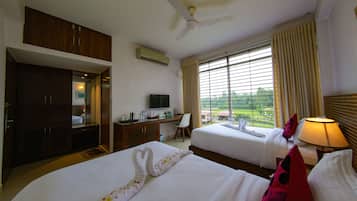 1 chambre, minibar, coffres-forts dans les chambres