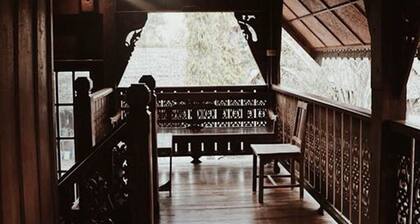 Crossroads House - Hostel