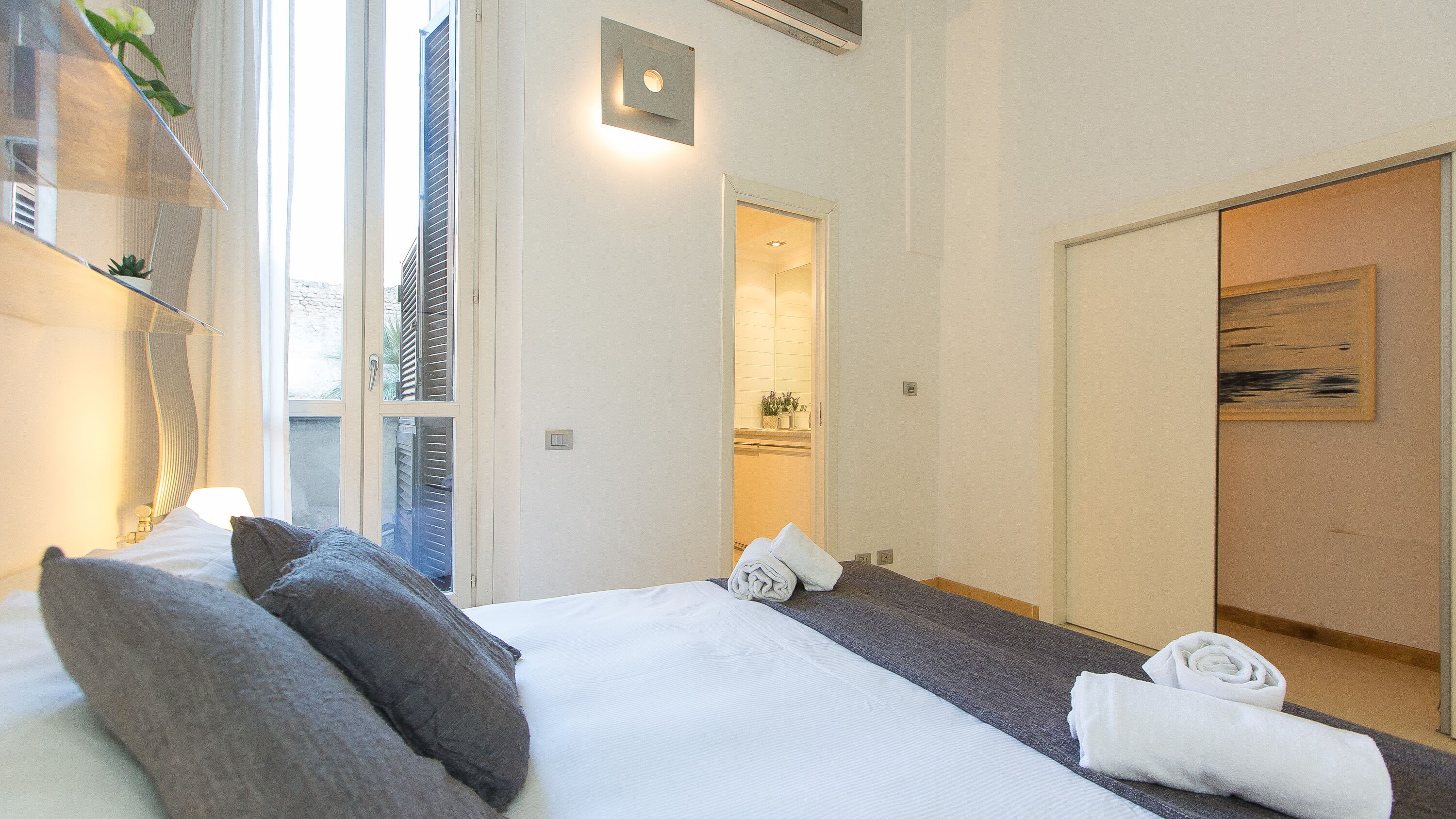 3 bedrooms, internet, bed sheets