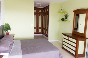 4 habitaciones, tabla de planchar con plancha y wifi gratis 