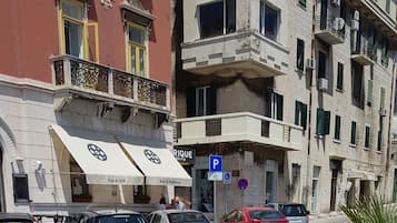 Entrada al alojamiento