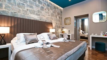 Premium kamer, 1 twee- of 2 eenpersoonsbedden | Luxe beddengoed, donsdekens, Select Comfort-bedden, een minibar