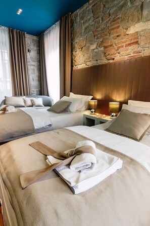 Suite estudio Premium, cocineta, vista a la ciudad | Ropa de cama de alta calidad, edredón, camas Select Comfort y minibar 