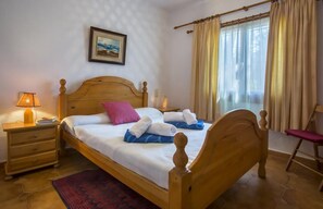 2 soverom, strykejern/-brett, wi-fi og sengetøy