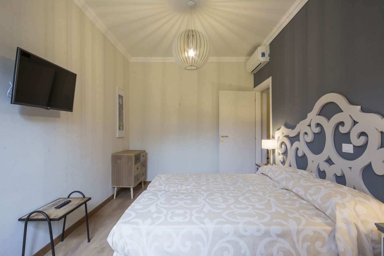 1 chambre, bureau, fer et planche à repasser, Wi-Fi