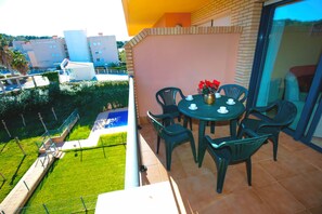 Outdoor dining - DUPLEX  Apartment (Salou)