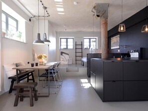 Unclassified image, 3 of 27, button - Ohlerich storage app. 17 - Ohlerich Speicher App. 17 (Wismar)