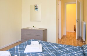 3 bedrooms, travel cot, free WiFi
