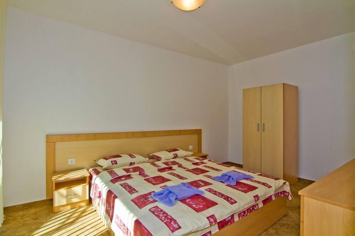 Apartment, 2 Bedrooms | Iron/ironing board, WiFi, bed sheets