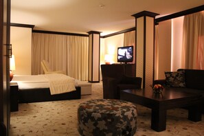Room - Shiroka Laka Hotel (Smolyan)