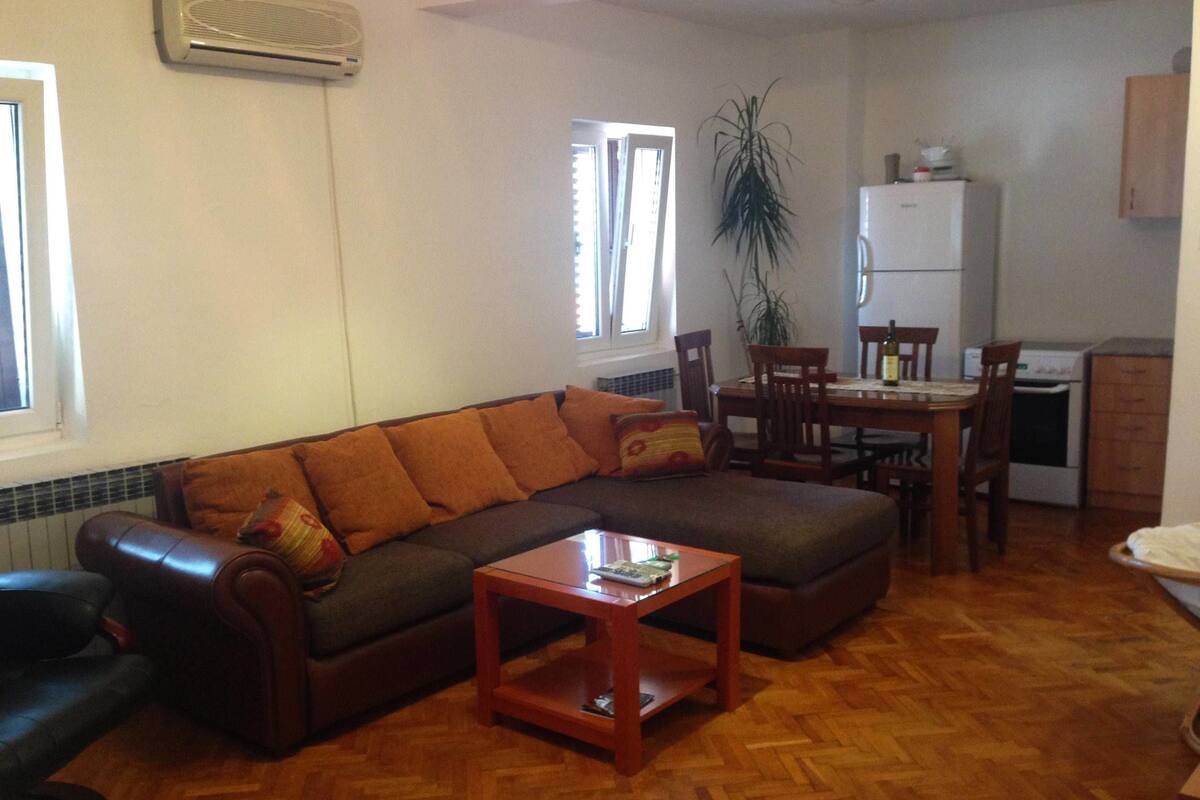 Apartment, 2 Bedrooms, Balcony, Sea View | Living area