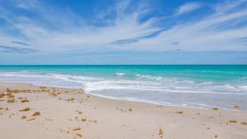 Private beach, sun-loungers, beach towels