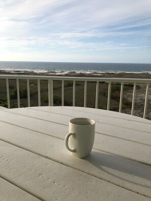 Property grounds - Resort Style Amenities. NO extra admin fees added. Amazing parking spot!  (Orange Beach)