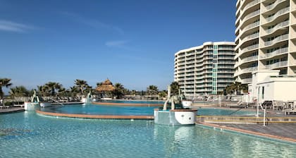 Resort Style Amenities. NO extra admin fees added. Amazing parking spot!