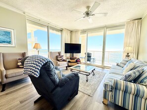 Smart TV, DVD player, table football, ping pong