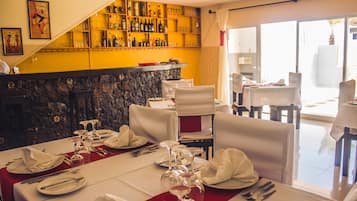 Bar (in der Unterkunft)