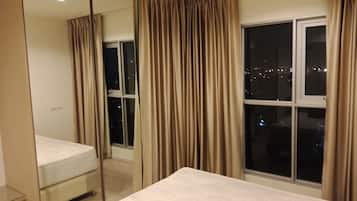 One Bedroom Condo with Balcony  | 1 bedroom, blackout drapes, rollaway beds, free WiFi