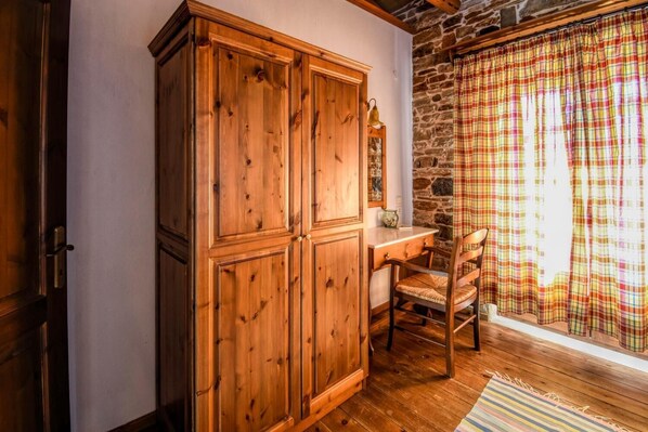 1 dormitorio, caja fuerte, sistema de insonorización y wifi gratis