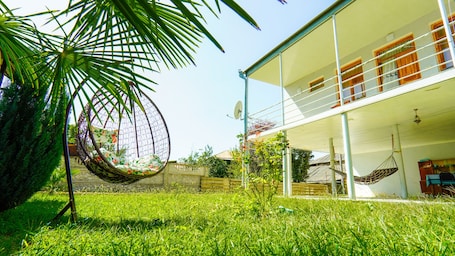 Living area. Guest House Vashlovani