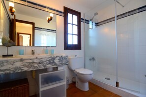 Shower - MAS D'EN GOU 3 (Pals)