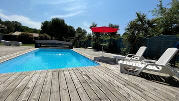 Piscine couverte, piscine extérieure