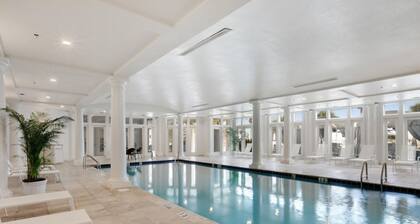 Pet Friendly Beach House - Gulf View - Short Walk to Beach - WIFI - Sleeps 13